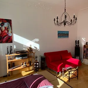 schnes-jugendstil-appartement-in-bester-lage.bestleipzighotels.com/